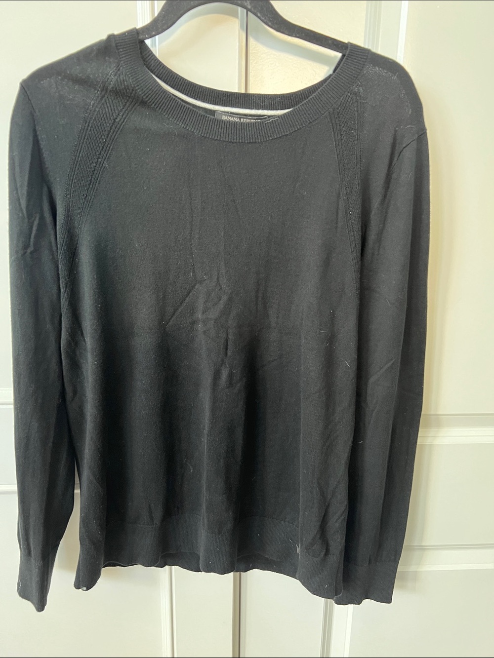 Banana Republic Black Crewneck Sweater size large